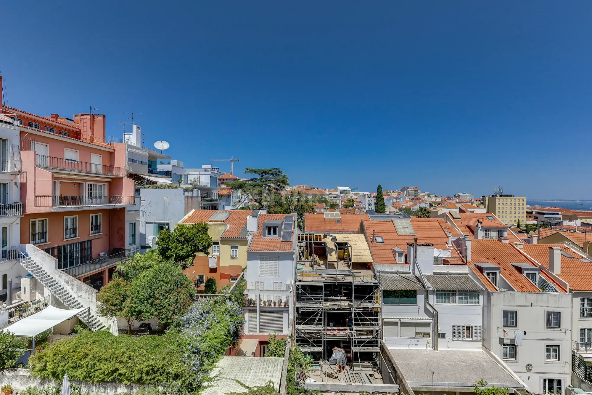 Fotografia 12 de Apartamento T2 Na Lapa, Lisboa