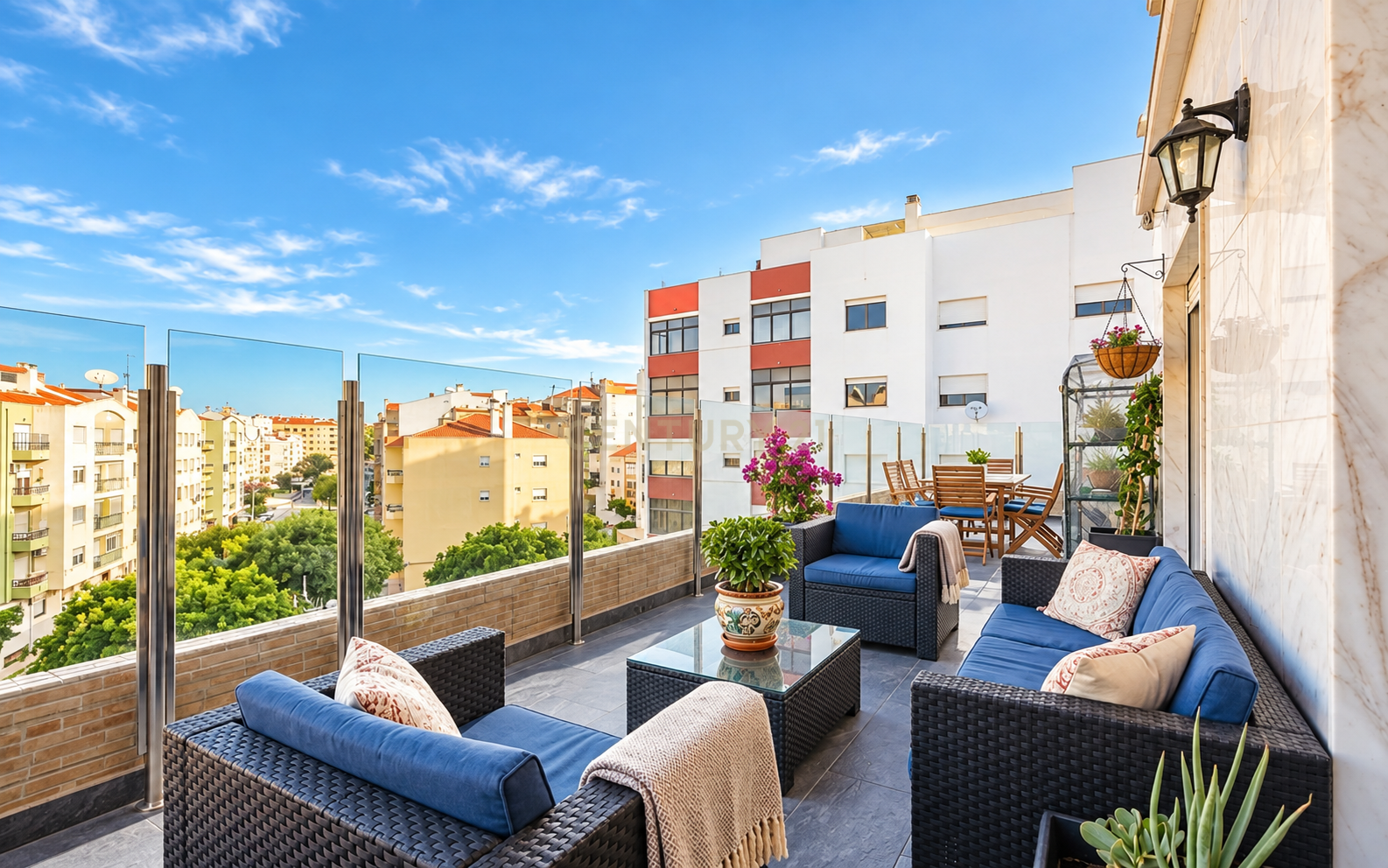 Duplex T4 em Amora, Seixal - Oportunidade Única!
