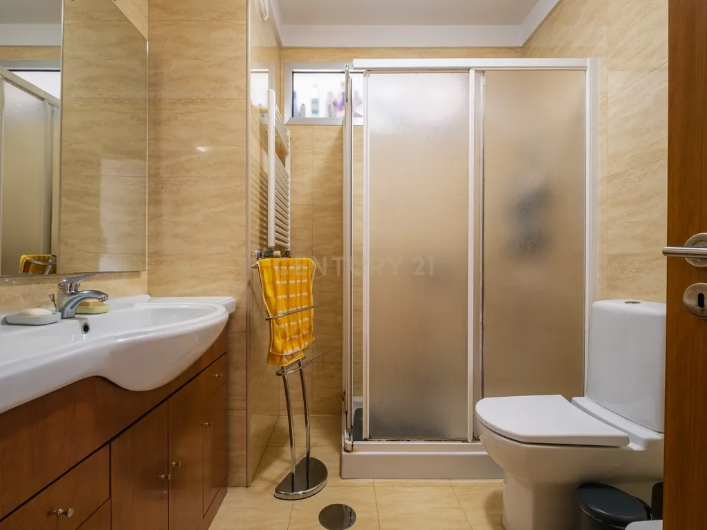 T2 de Excelentes Áreas | Suite, Garagem e Arrecadação | Alfena - Image 20