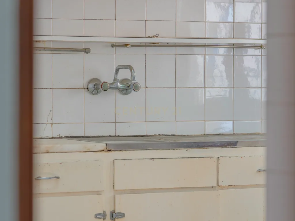 Moradia Isolada com Terreno de 1041 m² – Um Mundo de Possibilidades! - Image 47
