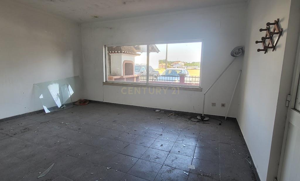 Armazém em Torres Novas - Image 7