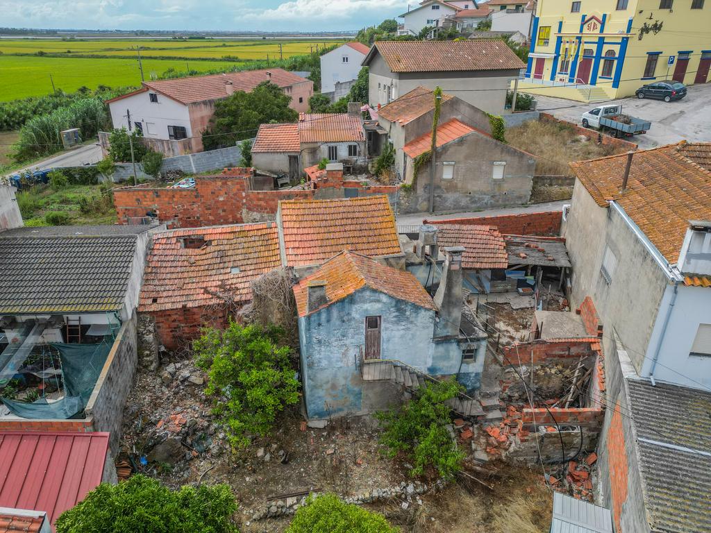 Moradia para recuperar com 250 m² em Vila Verde – Figueira da Foz - Image 45