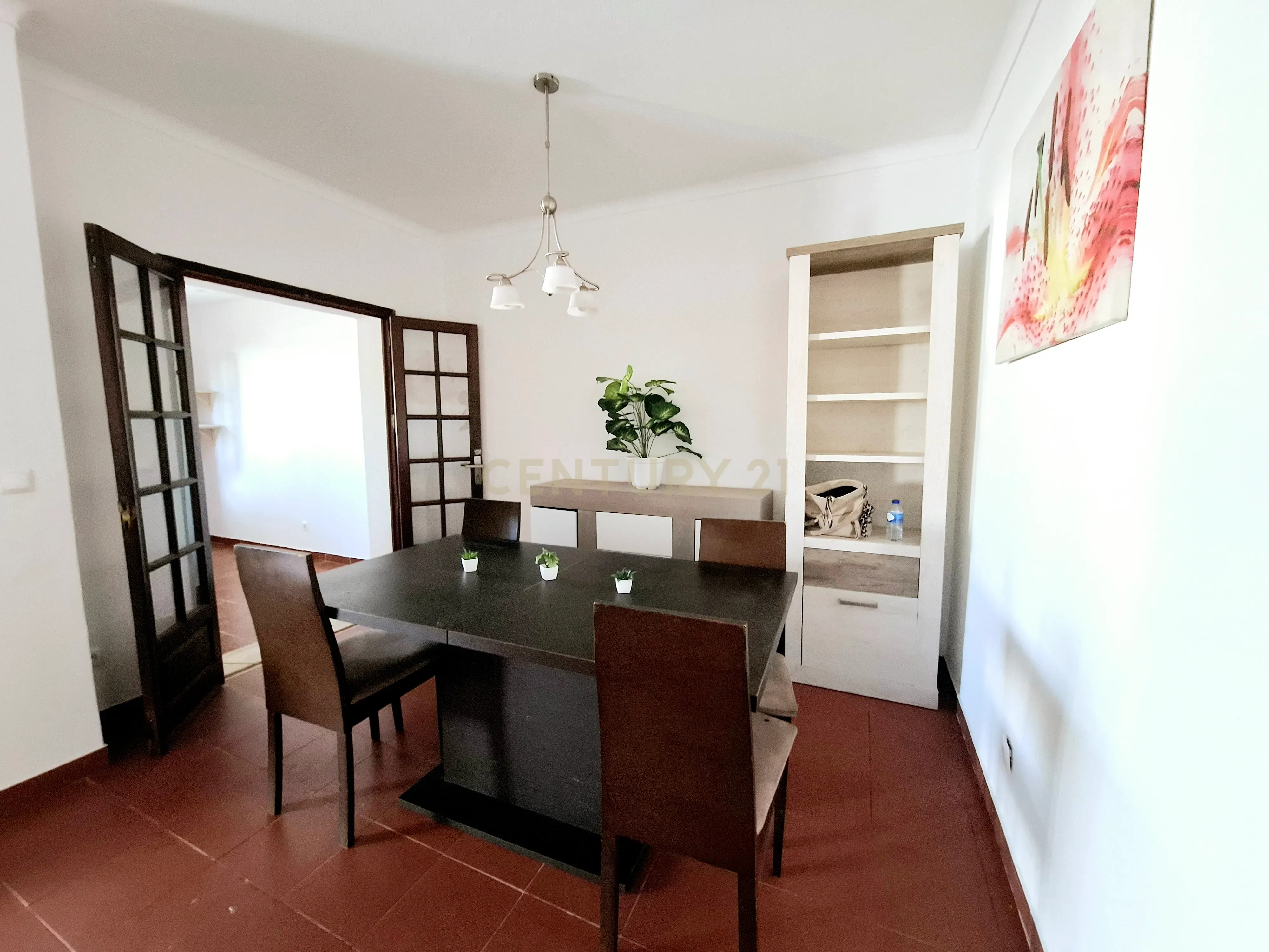 Urbanização Quinta do Poço – Olhos de Água 2.9 km da praia moradia V2+1 - Image 10