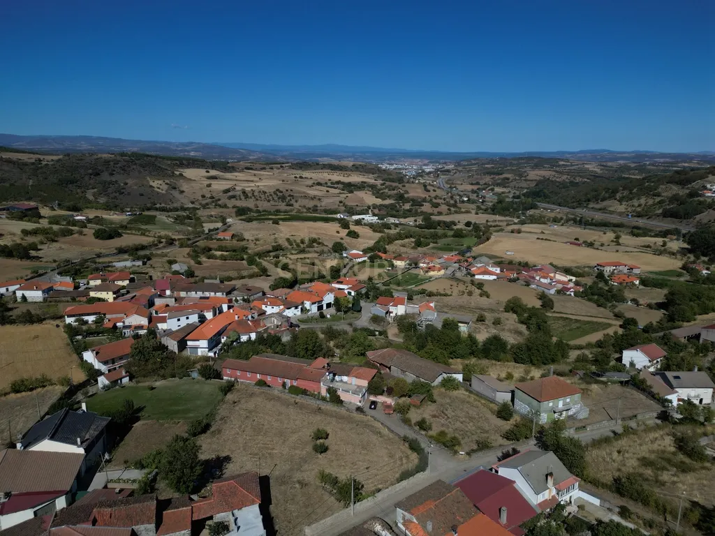 Espetacular Moradia em Rebordãos, Bragança - 8 Quartos - Image 25