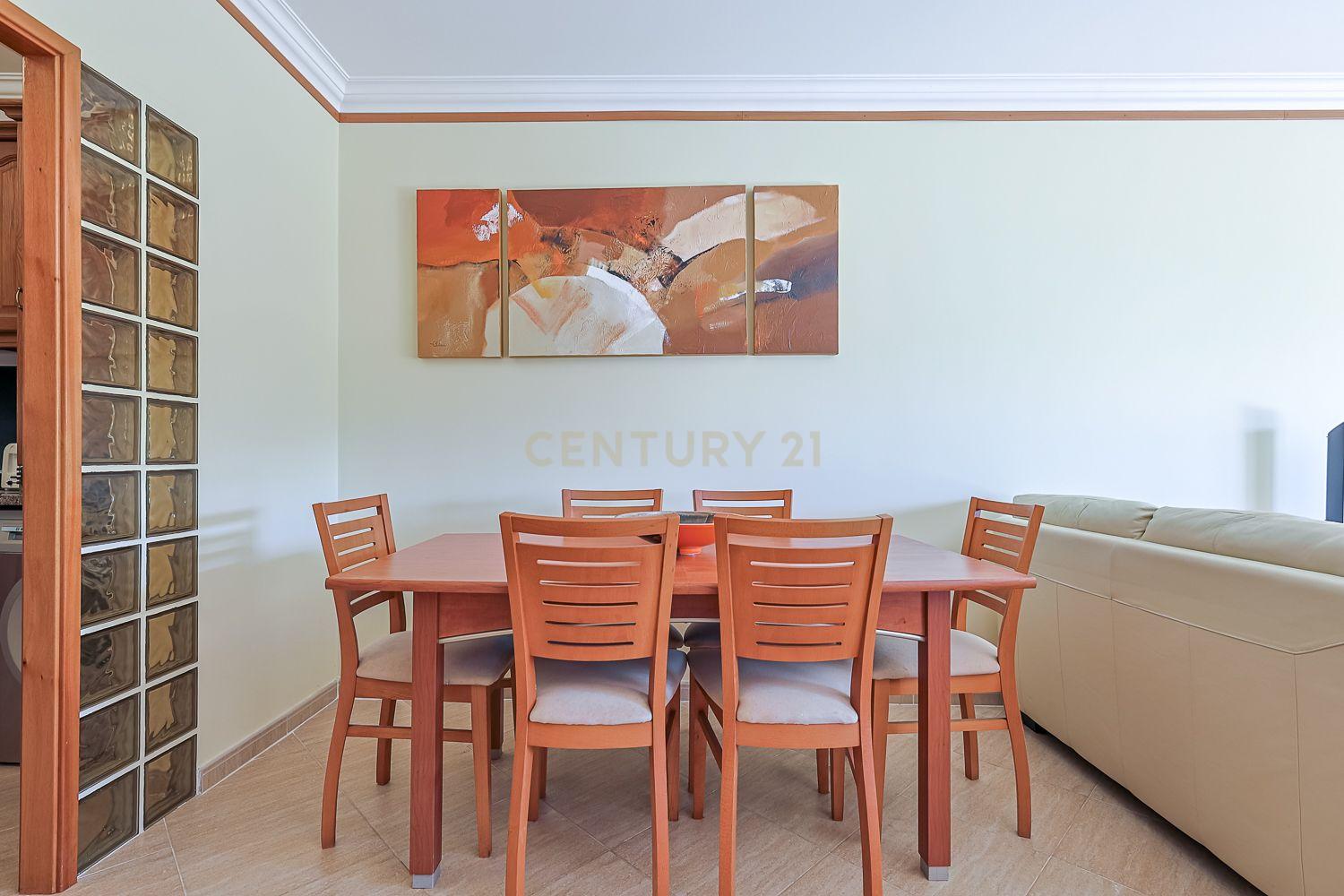 Fotografia 7 de Apartamento T1 com Vista Mar em Sesimbra, Setúbal