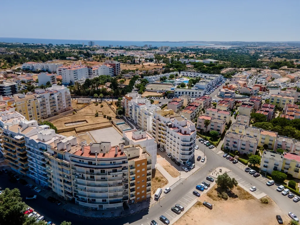 Investimento Imobiliário, Lote Urbano para Empreendimento Residencial em Portimão - Image 10