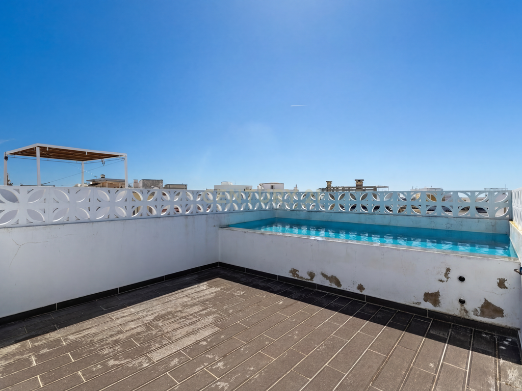 MORADIA T2 NA BAIXA DE OLHÃO C/ 2 PISCINAS - Image 22