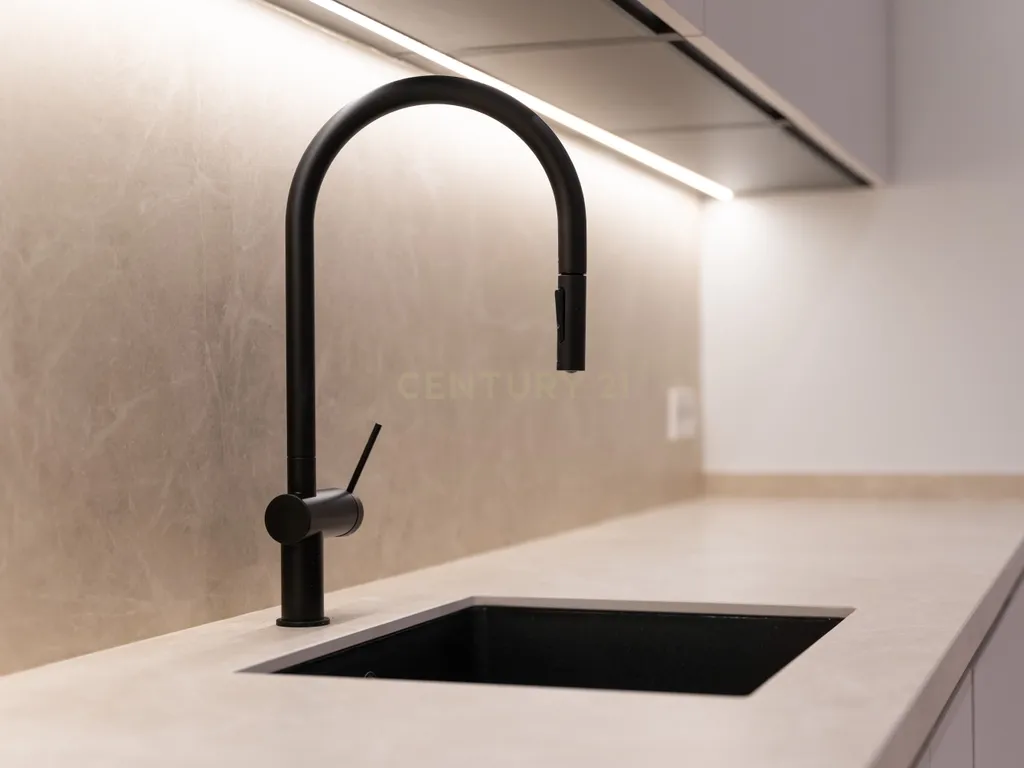 APARTAMENTO REMODELADO E MOBILIADO PERTO DA PLAZA MARQUES DE SALAMANCA - Image 26