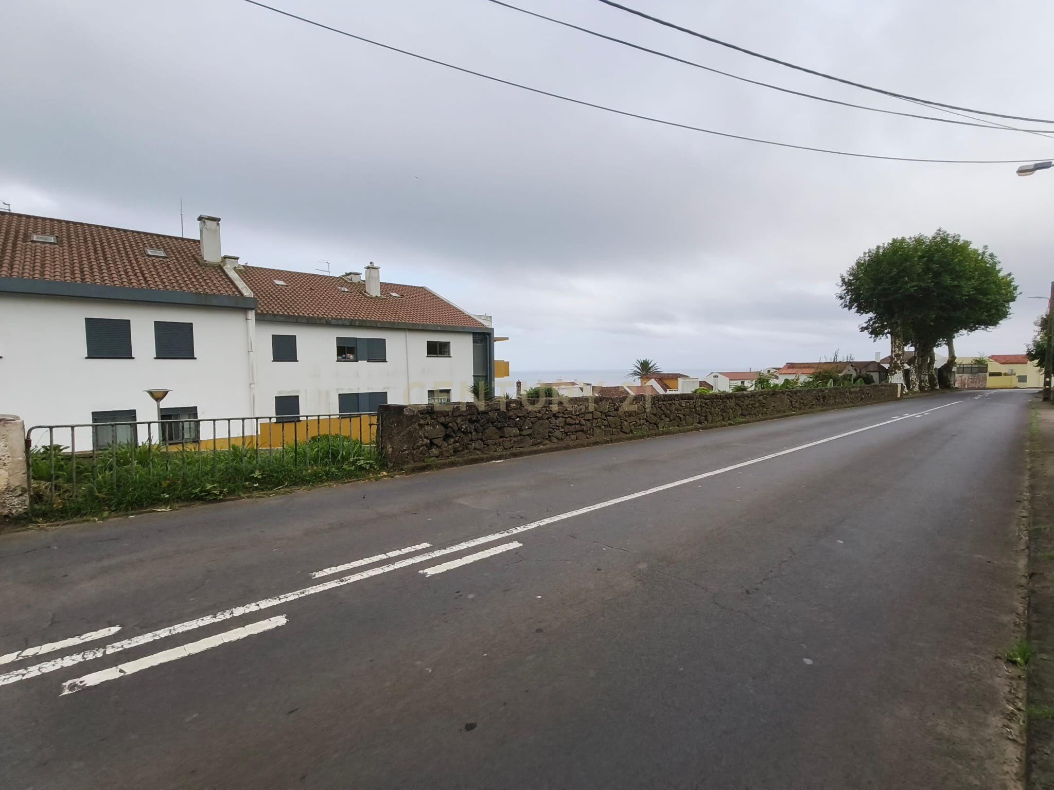 Fotografia 4 de Terreno Urbano em Lagoa, Ilha de São Miguel - Oportunidade Única
