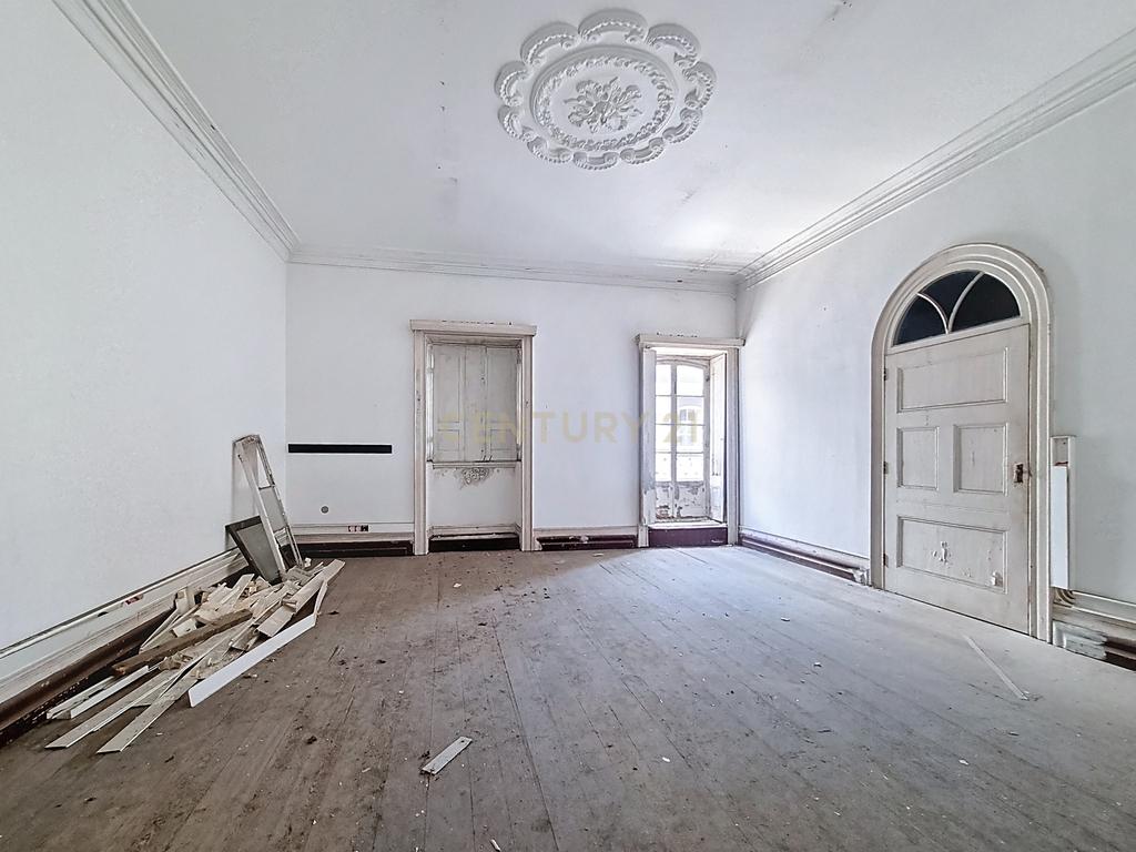 Duas Casas Antigas na Cidade da Ribeira Grande, Ilha de São Miguel - Oportunidade Única! - Image 3