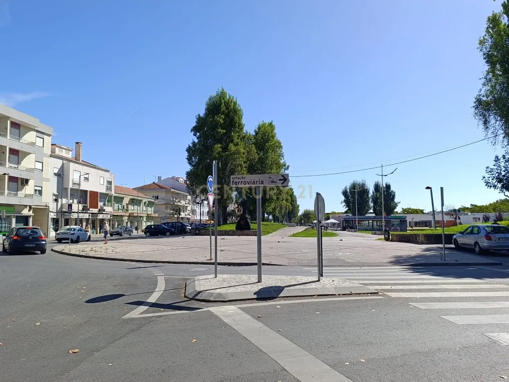 Terreno de 5.300 m para Construção (Multiusos) – Pinhal Novo, Palmela - Image 6