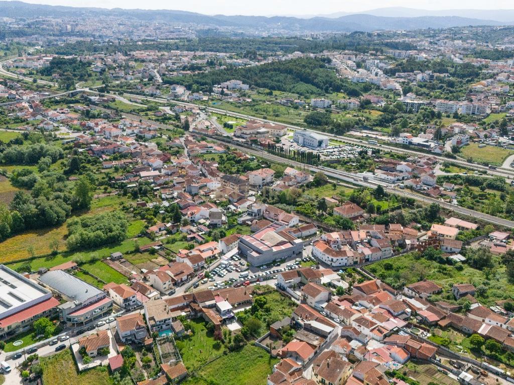 Moradia e terreno para construção – S. Martinho do Bispo – Coimbra - Image 7