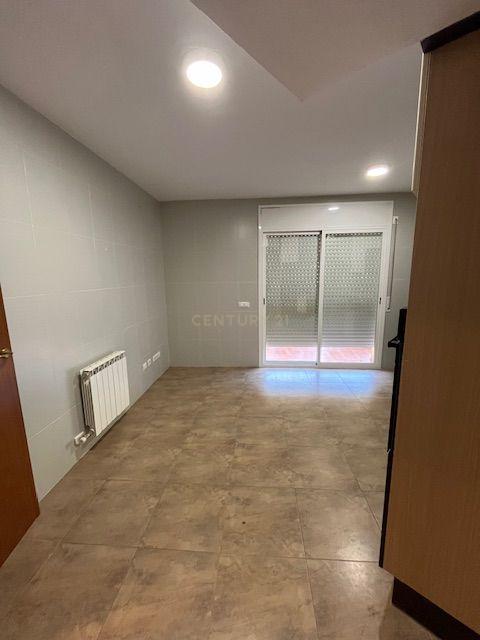 Luxuosa Moradia com Vista para a Montanha em Tarragona - Image 12