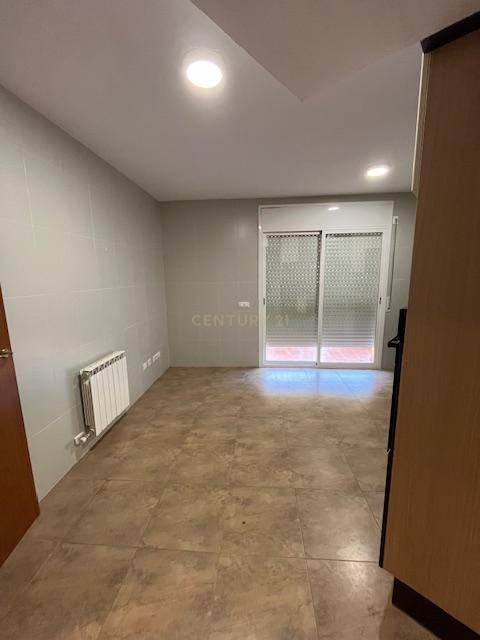 Luxuosa Moradia com Vista para a Montanha em Tarragona - Image 12