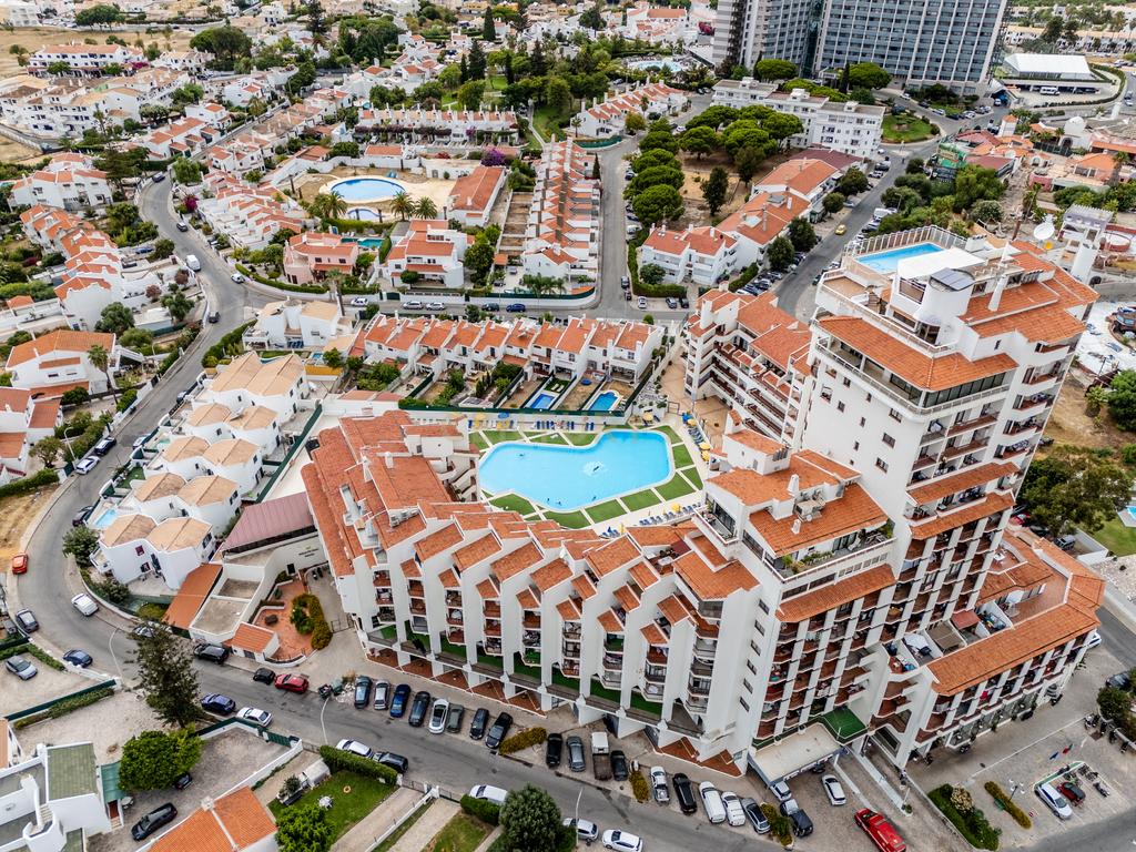T1 totalmente remodelado, mobilado e equipado, com extraordinária vista panorâmica de 180° sobre o mar - Image 25