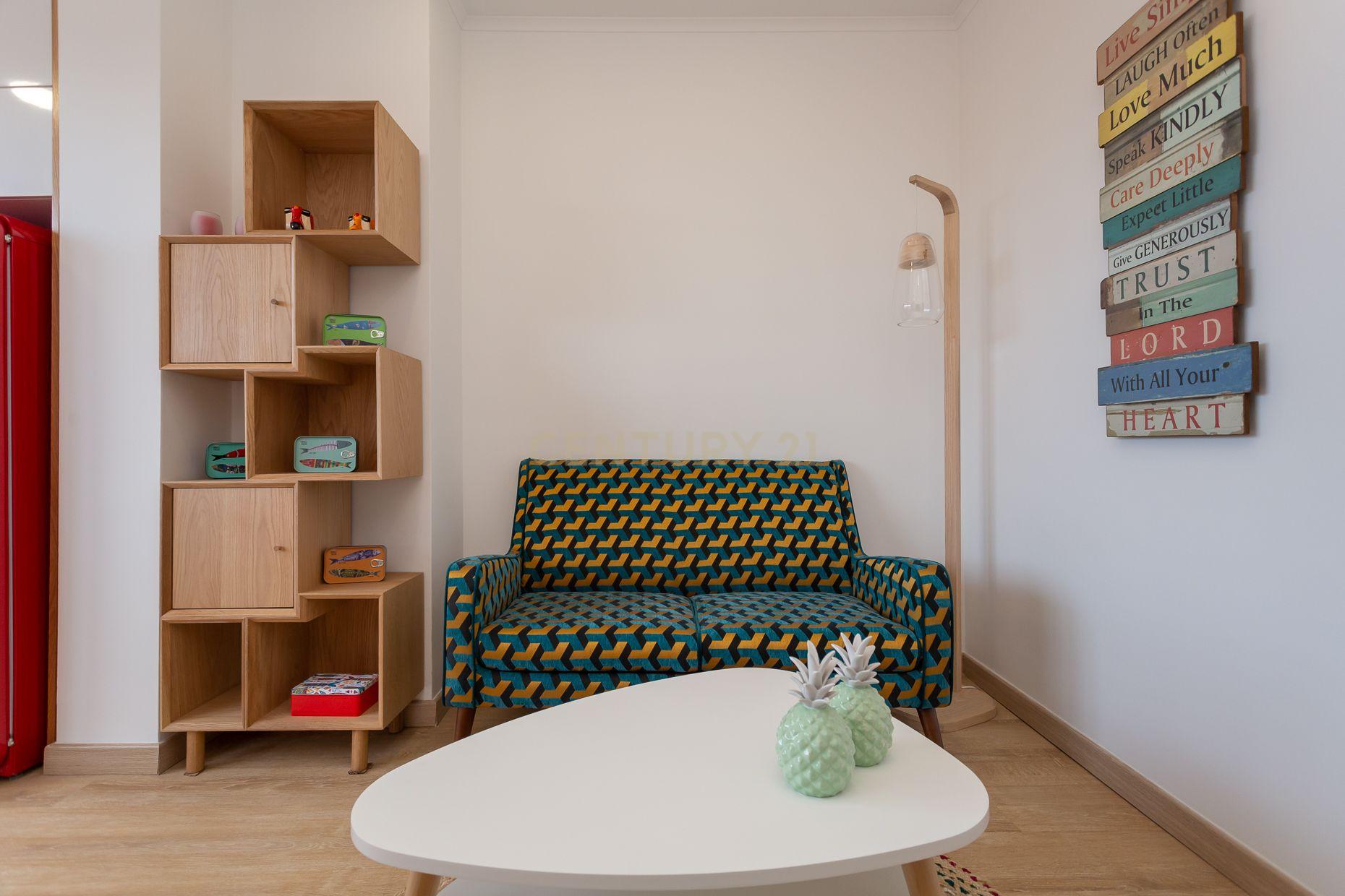 Apartamento T1+1 mobilado com Vista para o Rio em Lisboa - Image 12