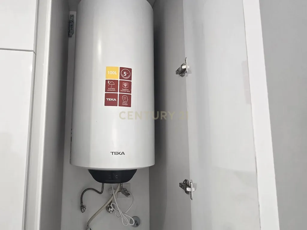 Apartamento T3 renovado com excelente localização na Nazaré - Image 7