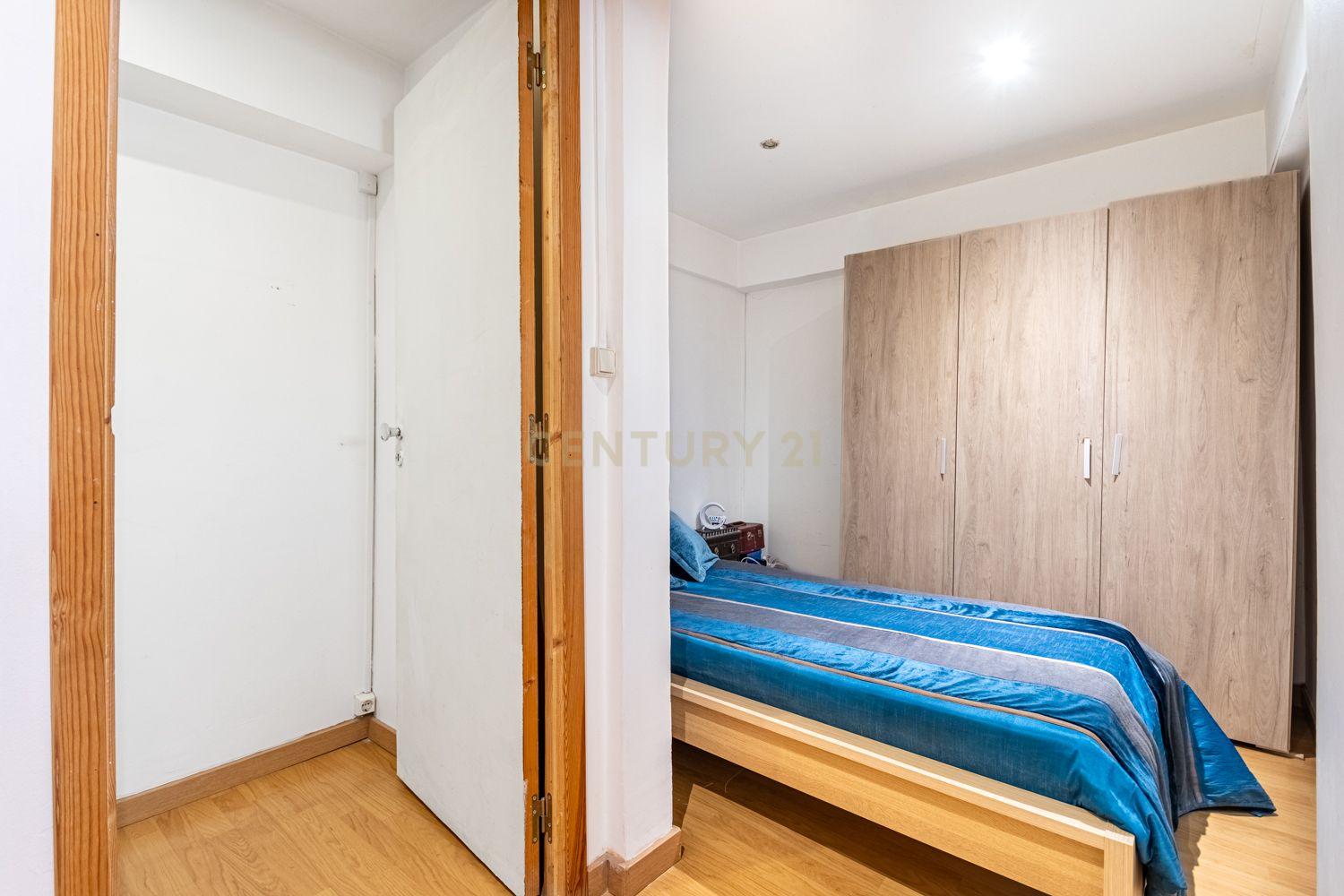 Fotografia 5 de Apartamento com enorme potencial na prestigiada zona da Lapa / Estrela