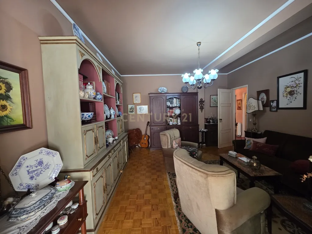 Apartamento em Queluz-Monte Abrão, Massamá Sintra - Oportunidade Única - Image 5