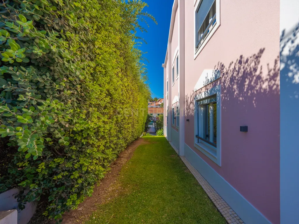 Excelente Apartamento T3 Duplex c/ Garagem, na Galiza, Estoril, Cascais - Image 48