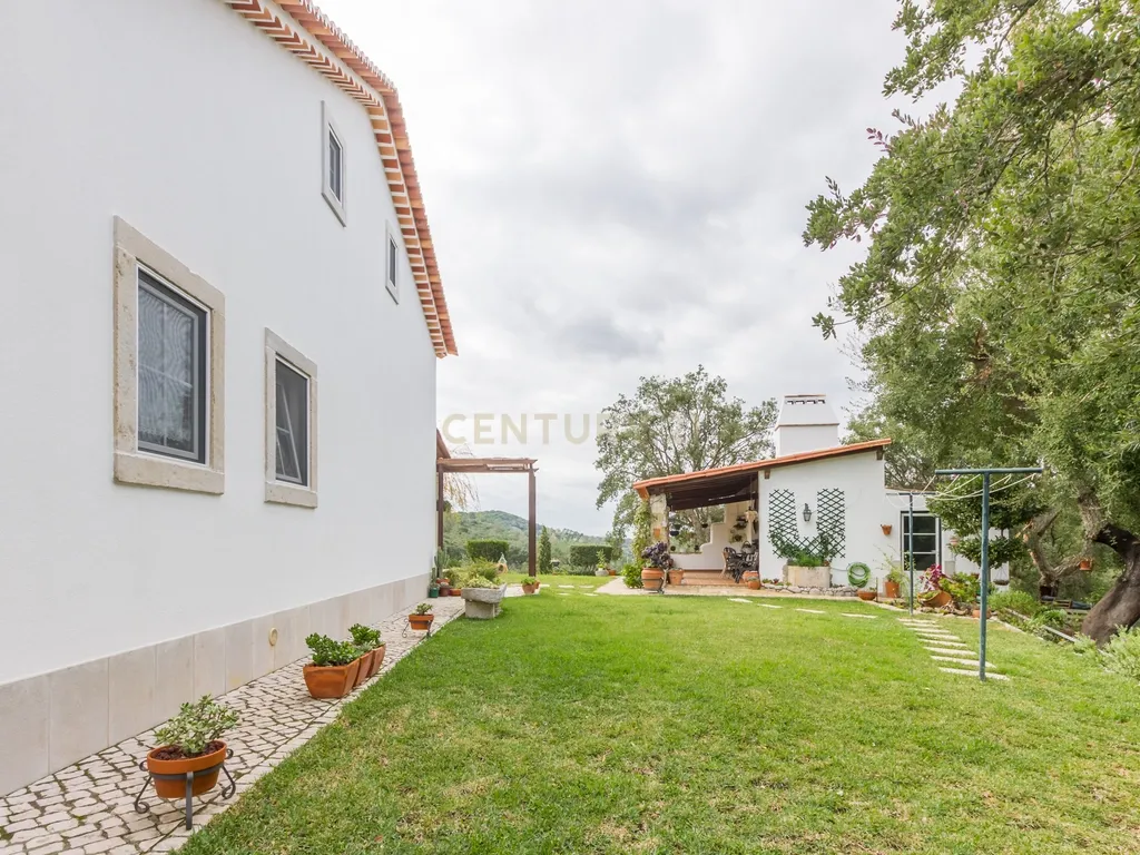 Quinta de Luxo na Serra da Arrábida – Um Refúgio Exclusivo no Coração da Natureza - Image 4
