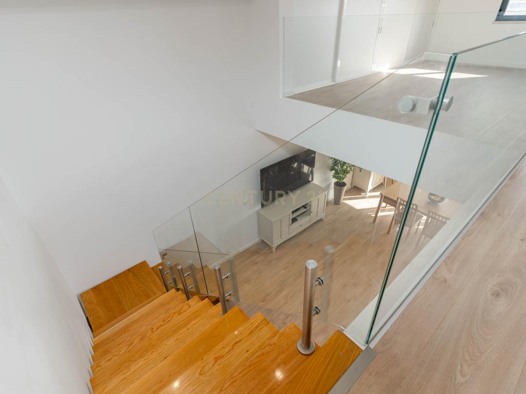 Duplex no Parque Luso em Corroios - Image 34
