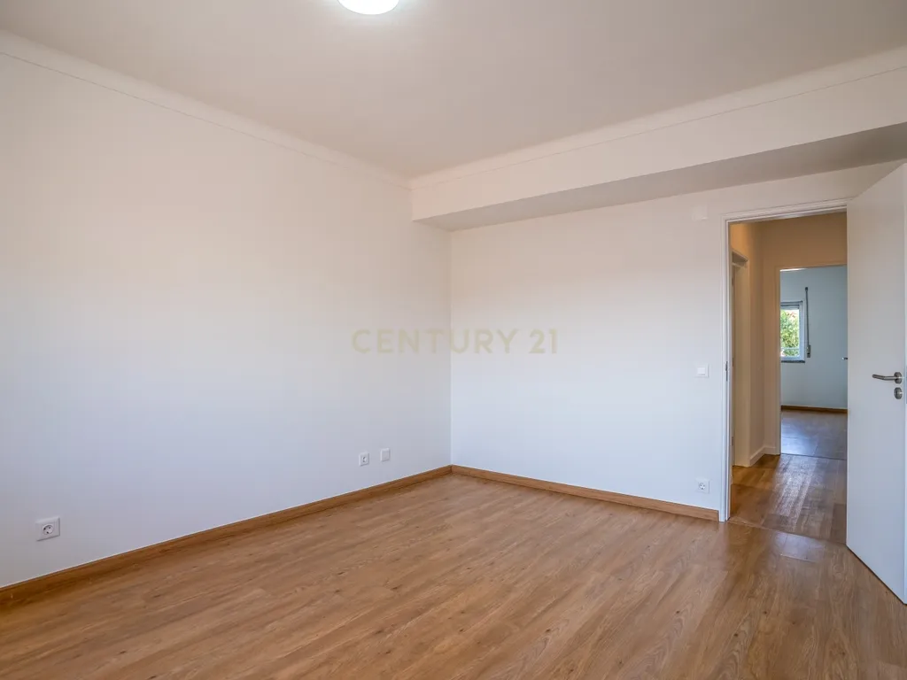 Apartamento T3 | Renovado | Caldas da Rainha - Image 14