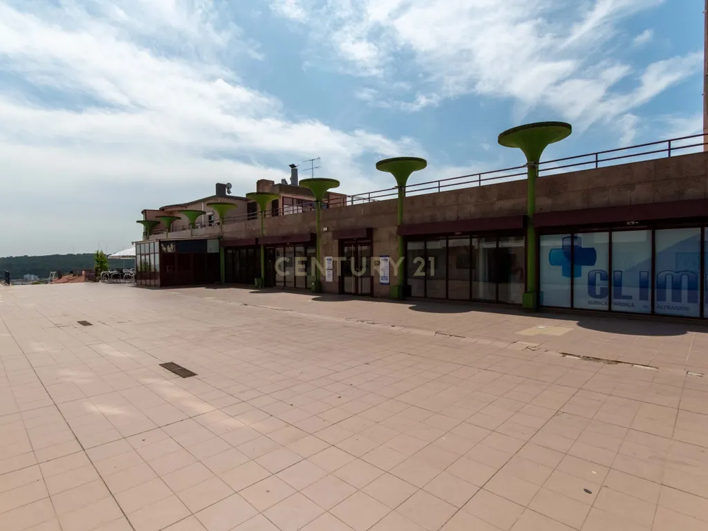 Loja em Alfragide - Quinta Grande - Excelente Oportunidade de Investimento - Image 15