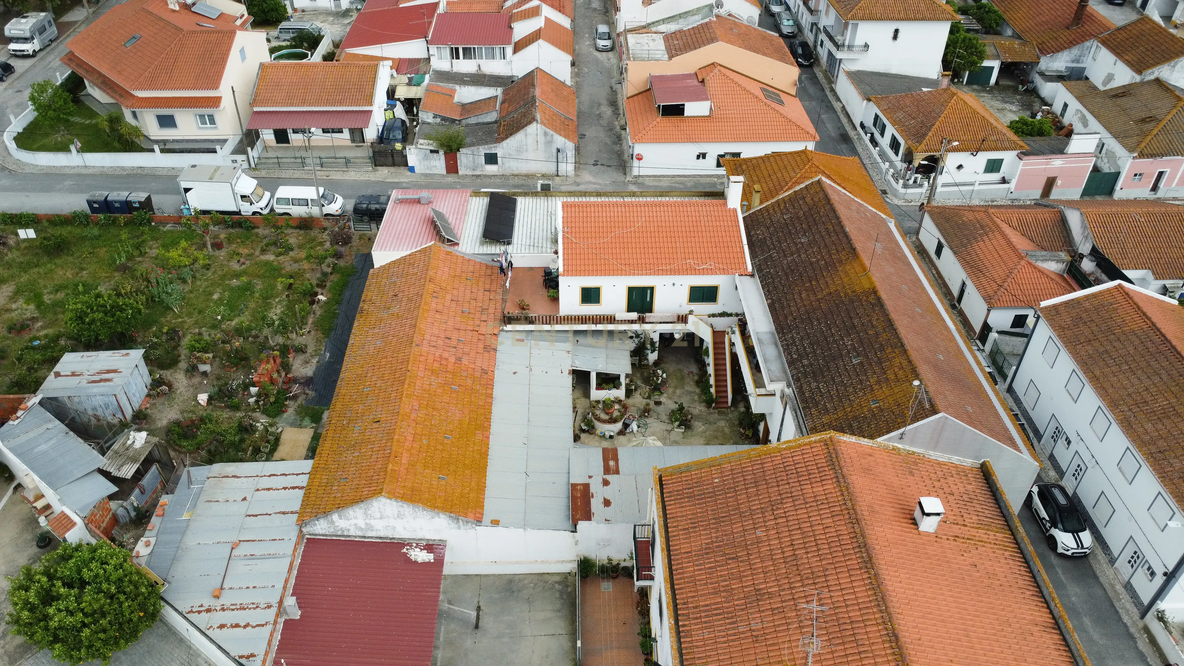 Oportunidade Única loft por 100.000€ a 15 minutos de Setúbal - Image 39