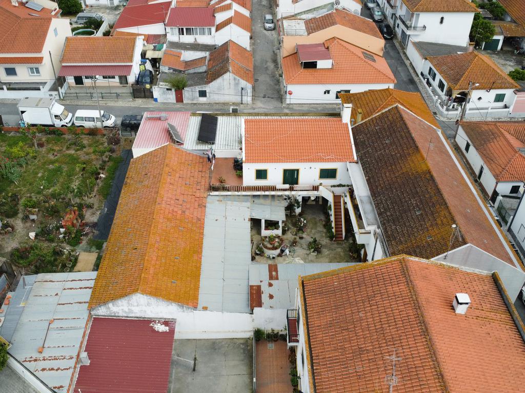 Oportunidade Única loft por 100.000€ a 15 minutos de Setúbal - Image 39