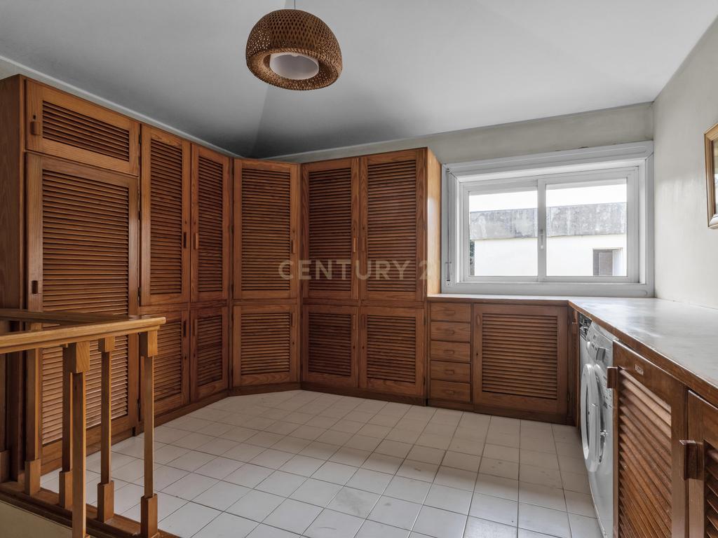 Moradia em vizela com 6 quartos e elevado potencial de investimento - Image 27