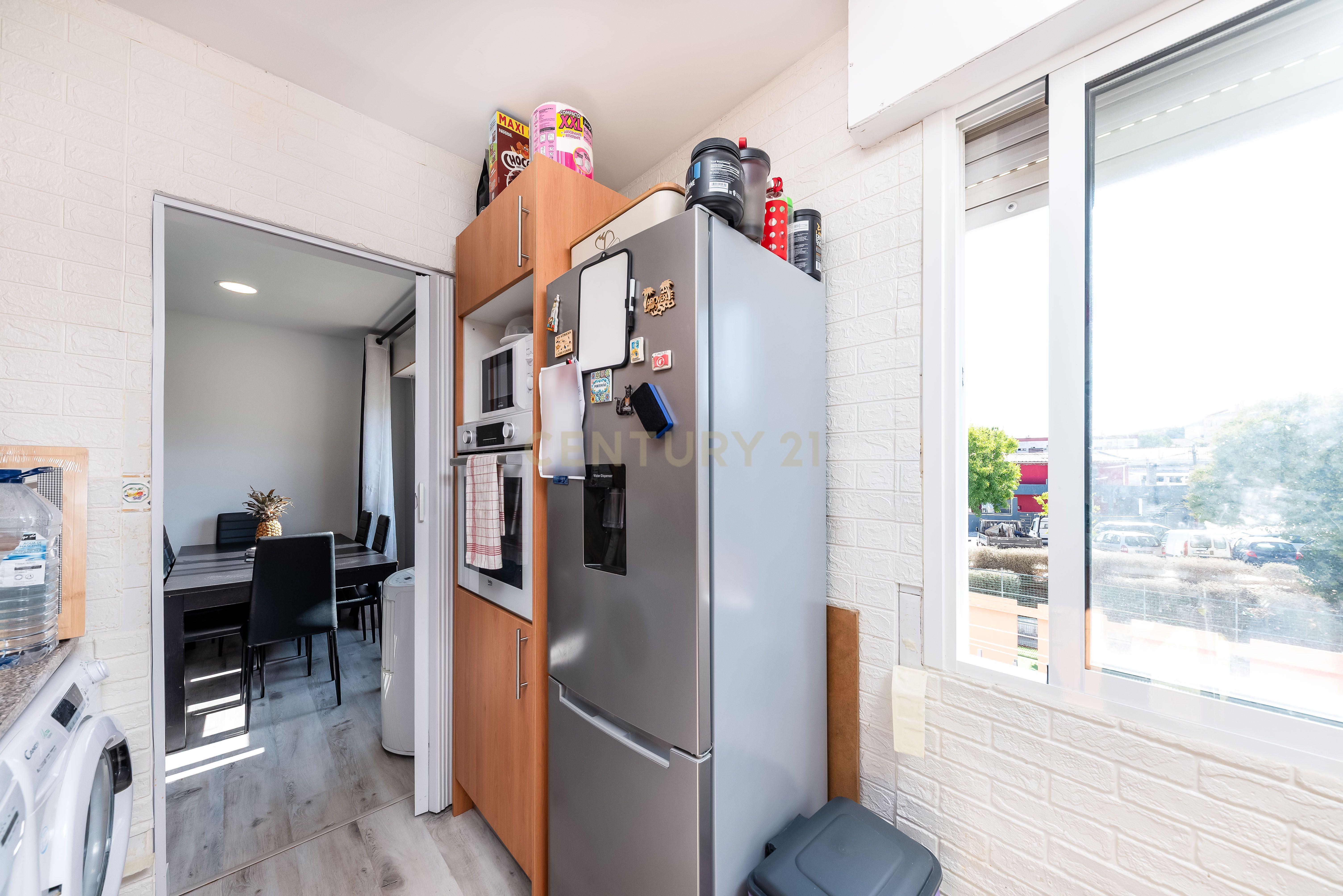 Fotografia 5 de Apartamento T3 Renovado Cabo de Vialonga