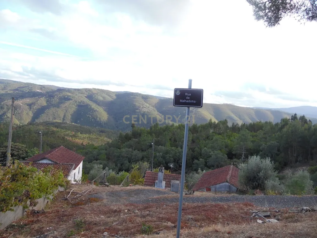 Refúgio de charme na natureza – Moradia T2 com terreno em Pampilhosa da Serra - Image 6
