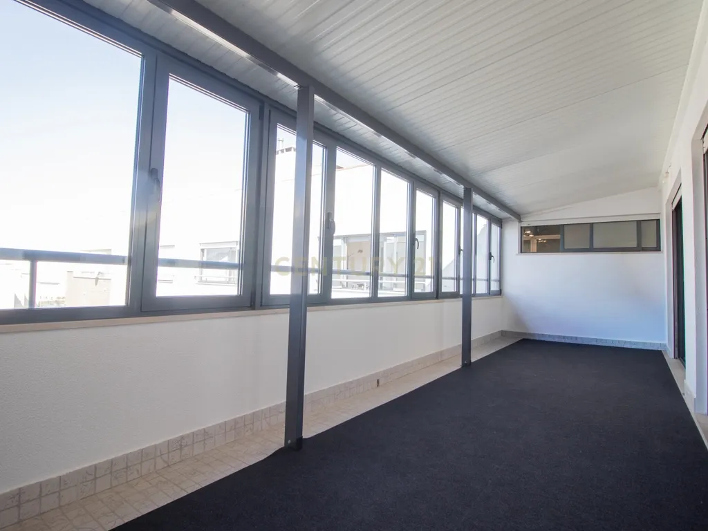 T3 com Terraço, Churrasqueira e Garagem Independente – Figueira da Foz - Image 35