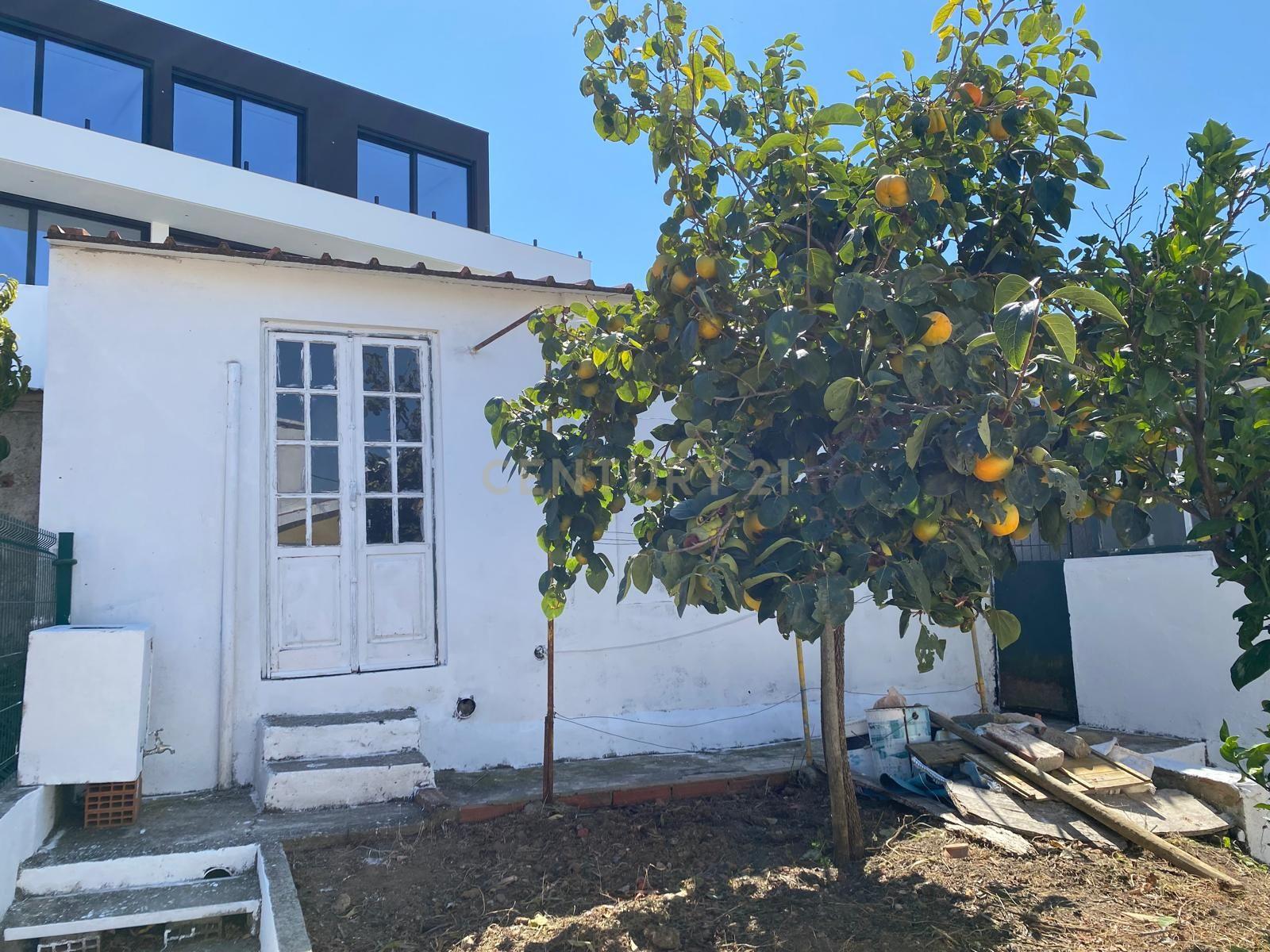 Moradia V3 com garagem e armazém Torres Vedras - Image 16