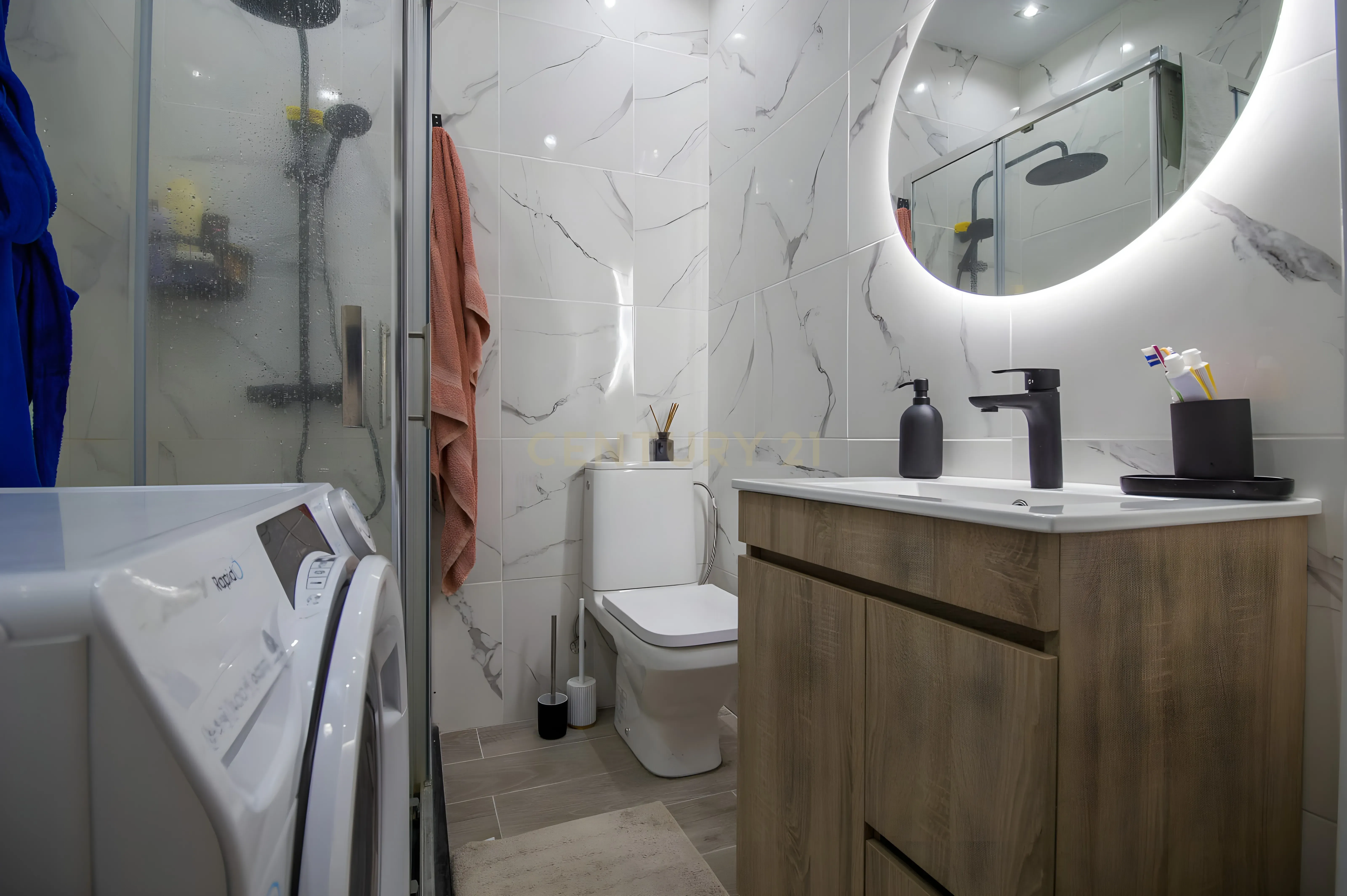 Fotografia 9 de Apartamento T1 em Corroios, Seixal - Oportunidade Única!