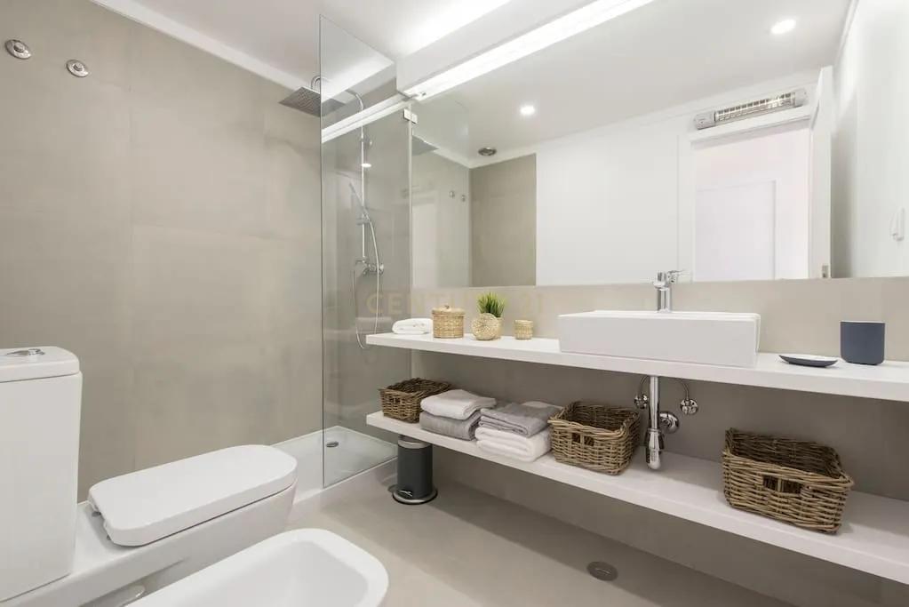 Apartamento T3 Renovado para Arrendamento no Edifício Navegador – Cascais - Image 14