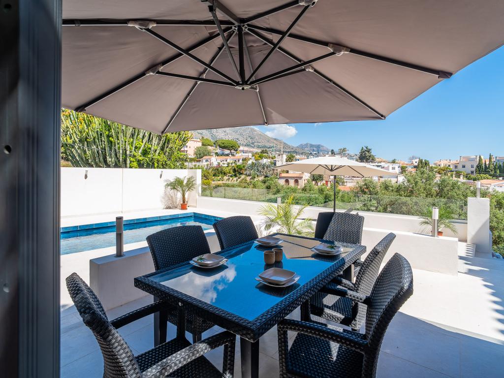 Moradia renovada com vista para o mar e perto da praia – Torreblanca, Fuengirola - Image 60