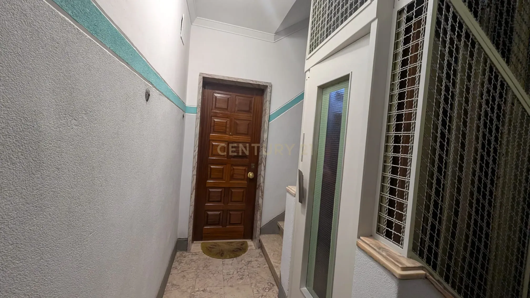 T2 para arrendamento na Ajuda, com vista rio - Image 8