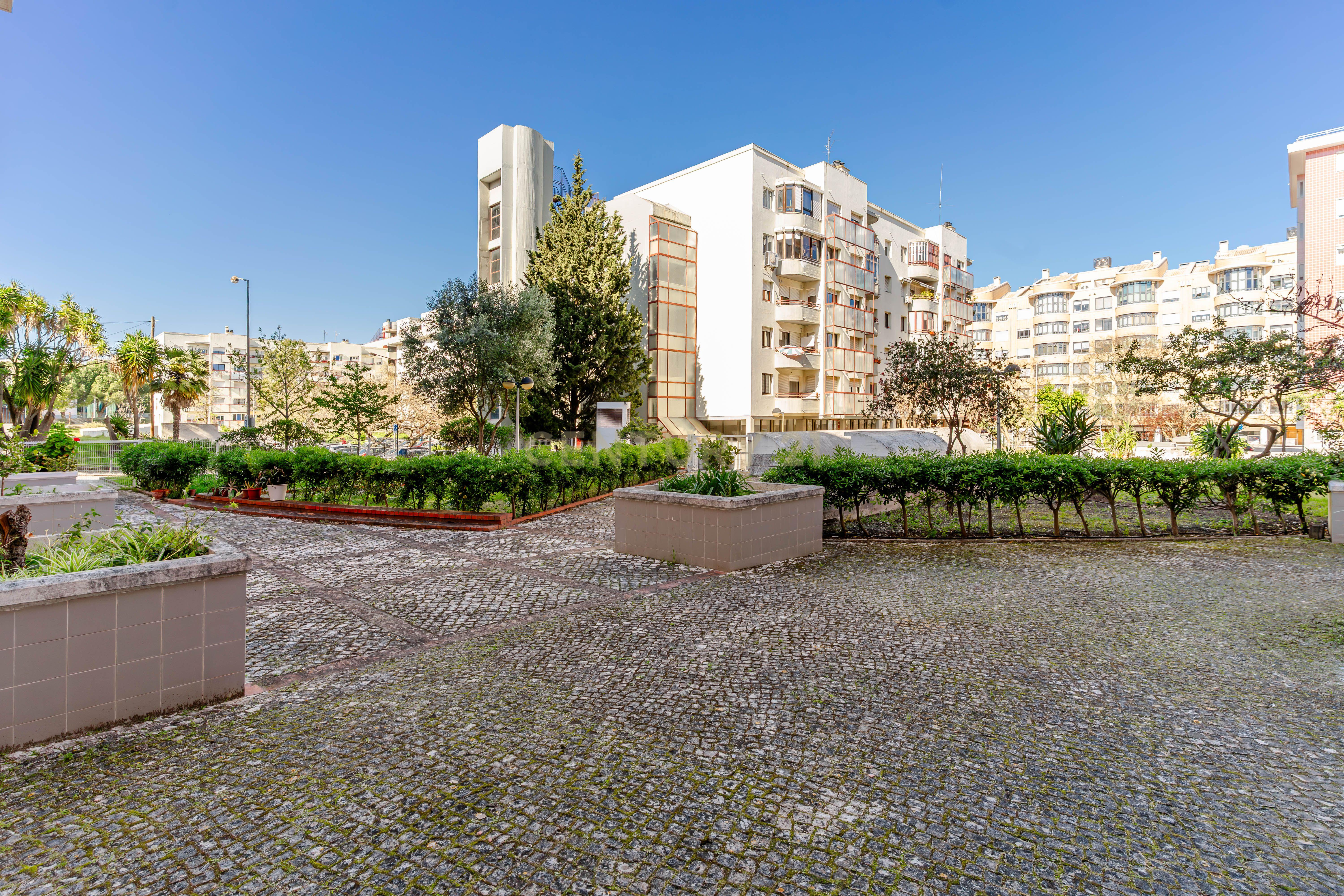 Apartamento Exclusivo T5 em Telheiras perto do Metro - Image 41