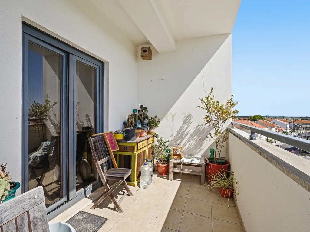 Apartamento T3 Duplex Samouco | Box para 2 Viaturas | Elevador - Image 36