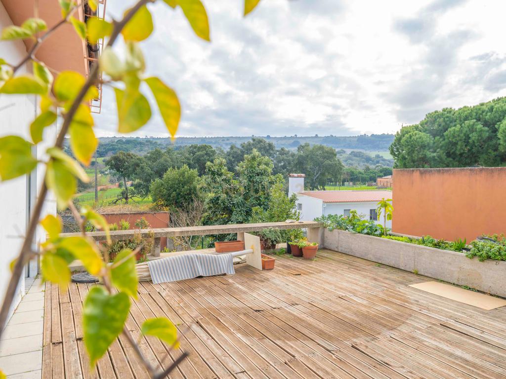 Moradia T5 Isolada, com Dois Pisos, Elevador e Terraço, com 800m2 de Terreno , na Quinta do Anjo, Palmela - Image 11