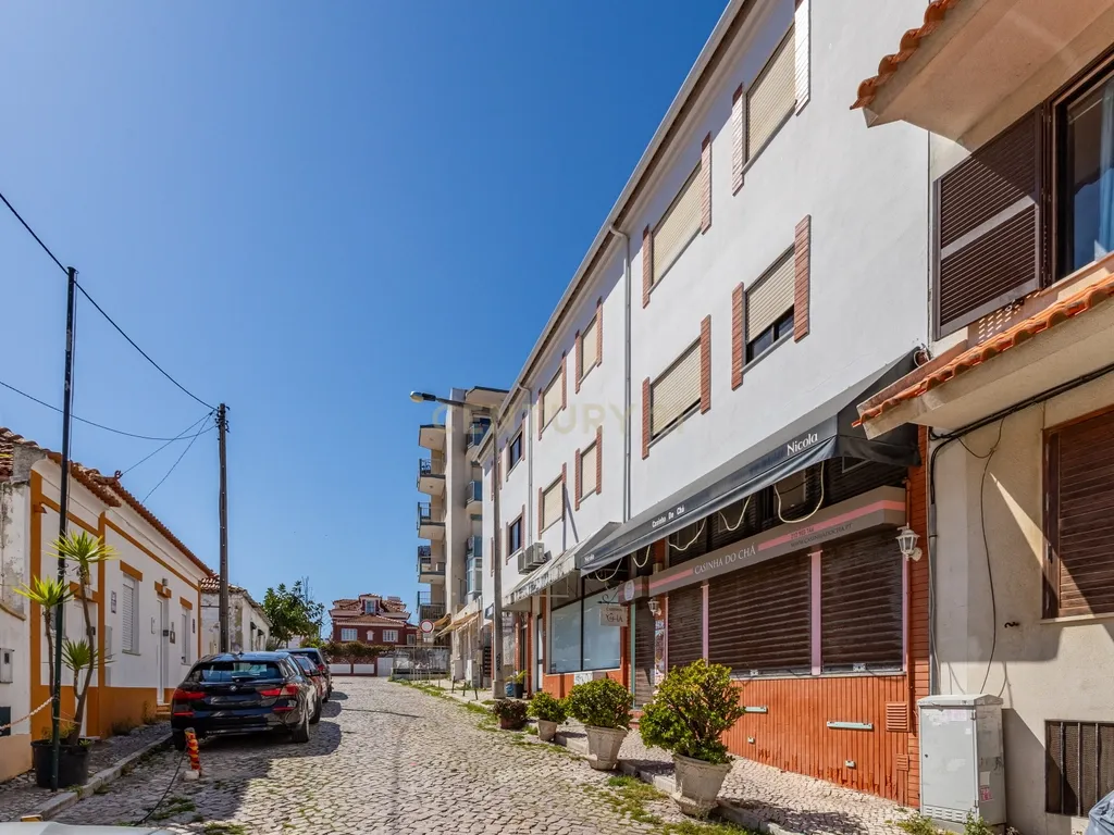 Apartamento T2 com garagem na Costa da Caparica - Image 26