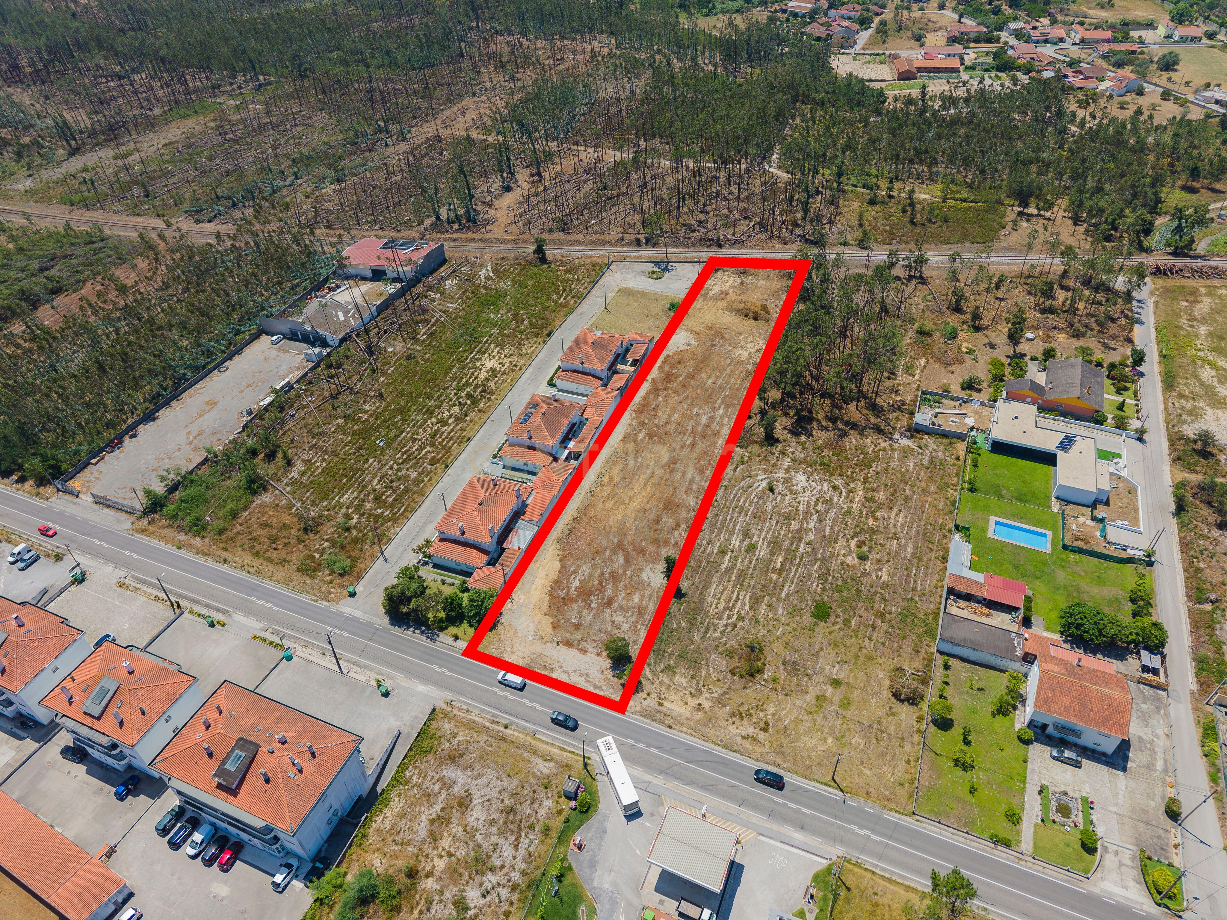 Fotografia 10 de OPORTUNIDADE DE INVESTIMENTO EM MONTE REDONDO!
