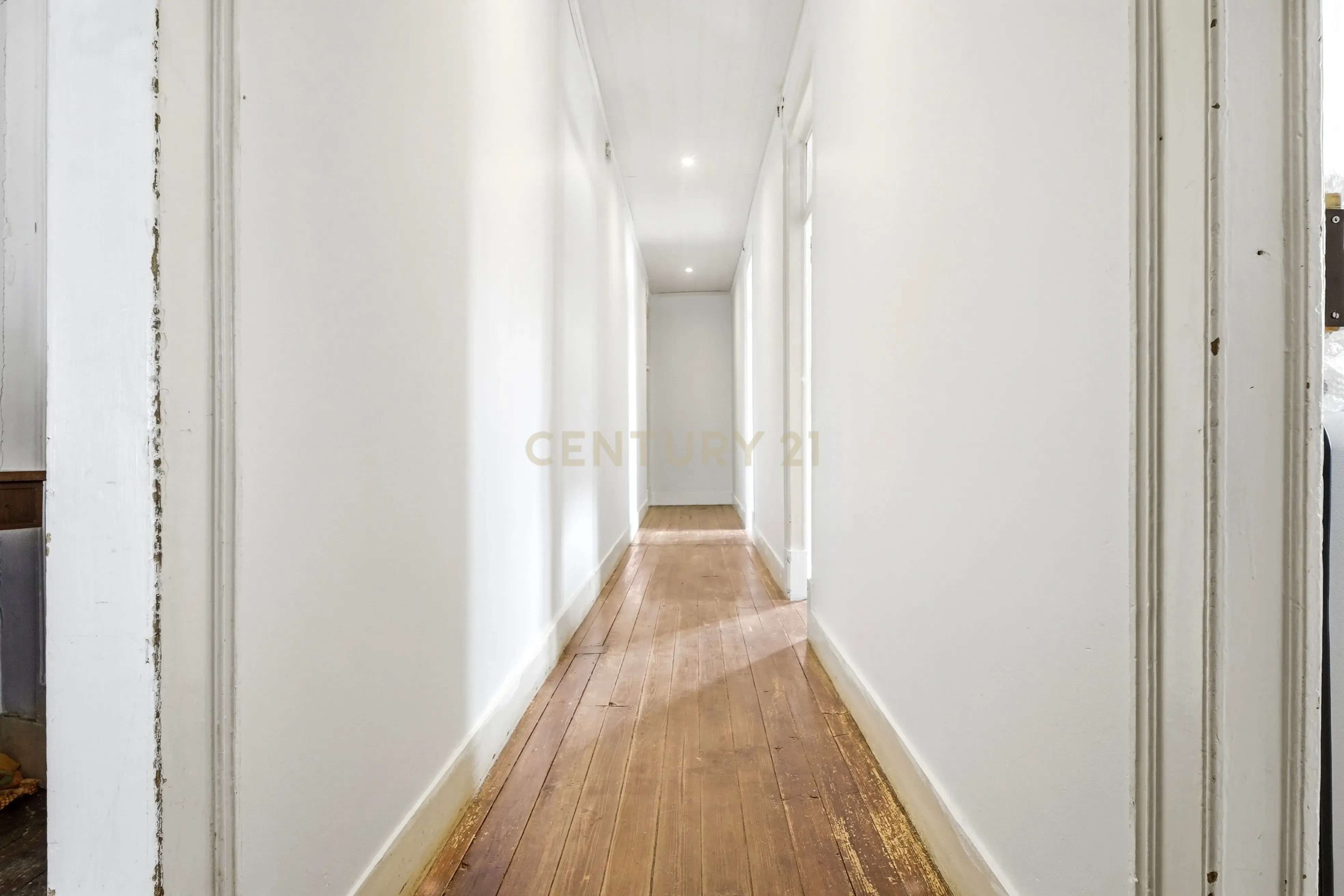 Fotografia 9 de Apartamento de charme com 200m² e potencial extraordinário no coração de Lisboa