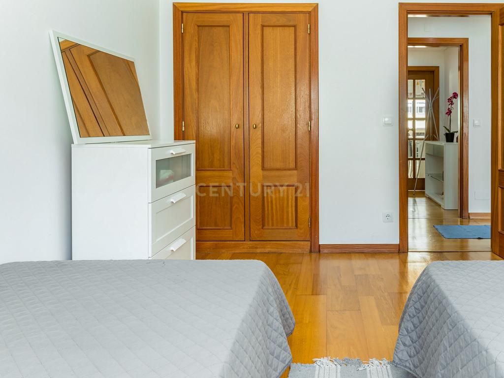 Apartamento T3 mobilado, equipado, com garagem, em Carnaxide, Oeiras. Para arrendar! - Image 23