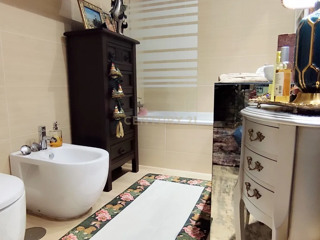 Apartamento quase novo, no centro da cidade de Chaves - Image 12