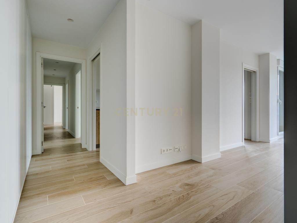  - Image 15