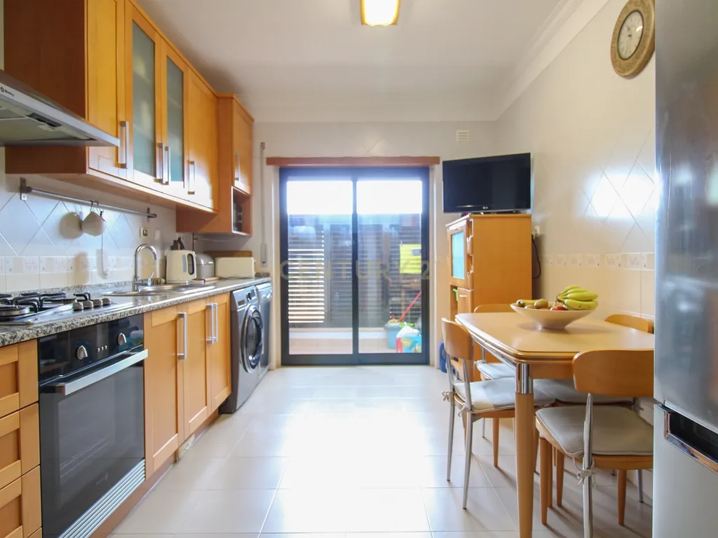 Apartamento T3 centro Palmela - Image 12