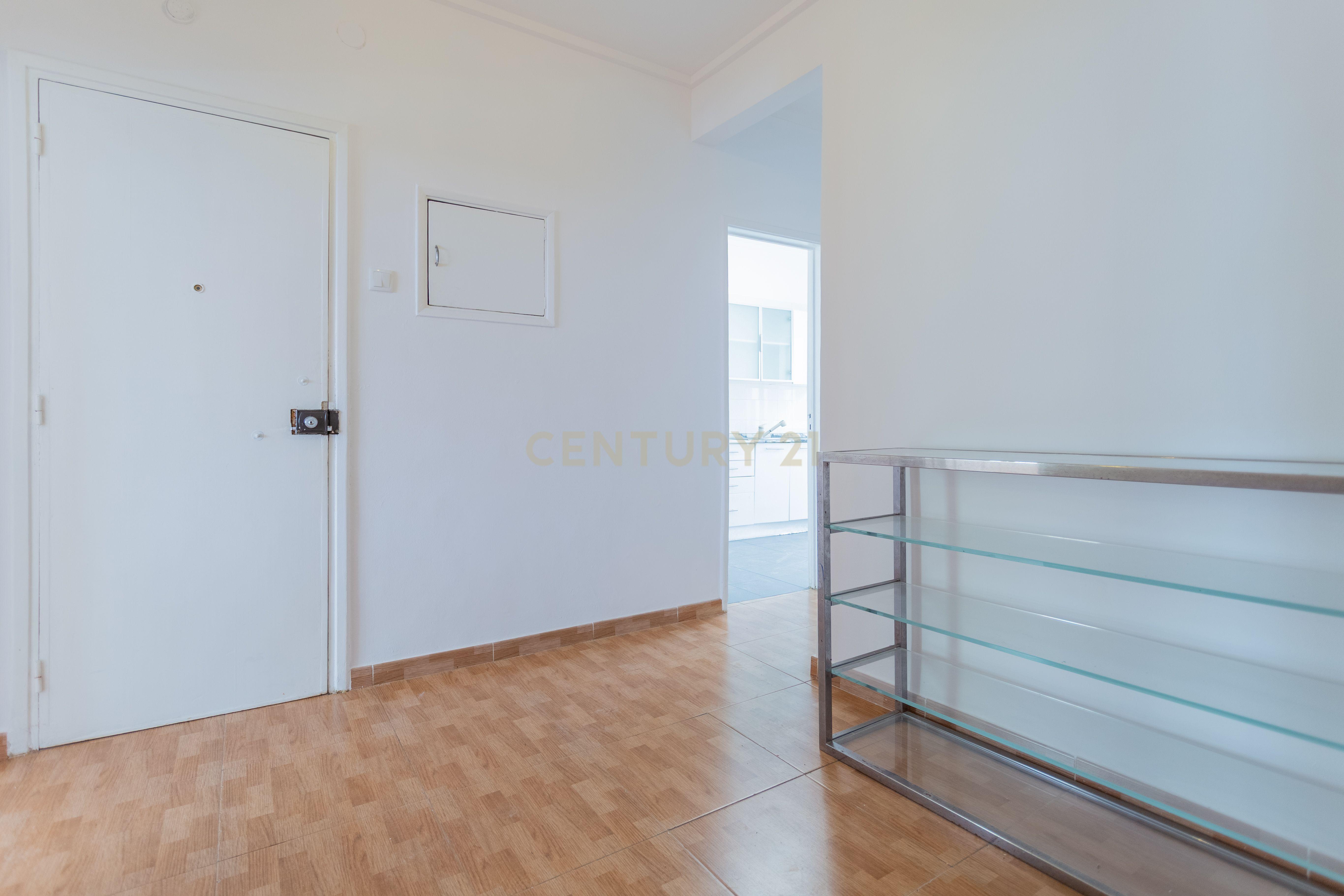 Apartamento T2 - 2 WC's - Almada Centro - Image 20